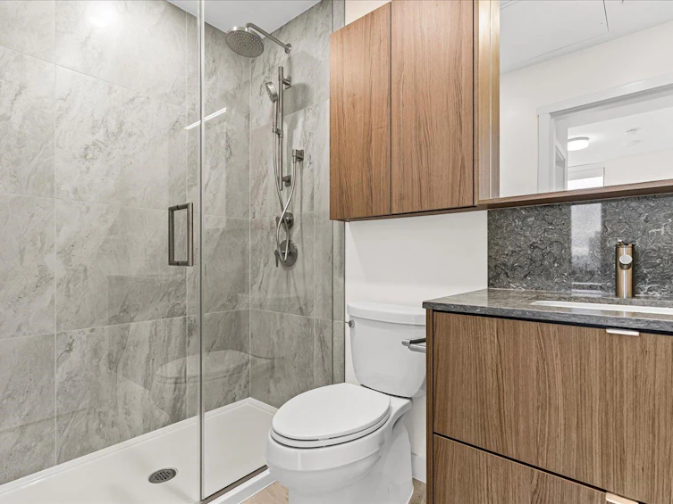 2010-626 Claremont Street, Coquitlam, BC, V3J 3T4 - 15