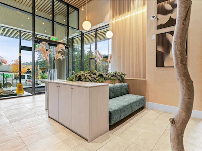2010-626 Claremont Street - 5