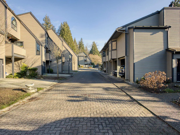 8531 Timber Court, Burnaby, BC, V5A 4B6 - 39