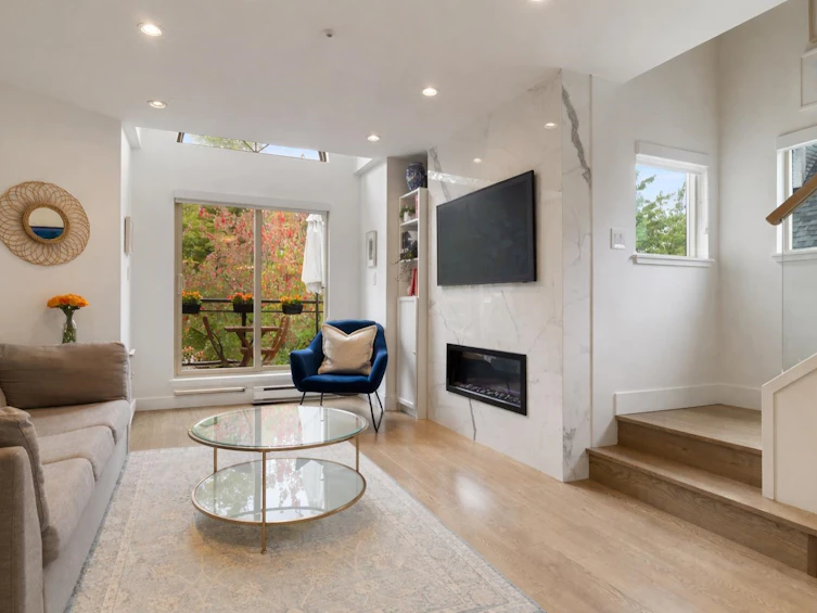 308-755 W 15th Avenue, Vancouver, BC, V5Z 1R6 - 2