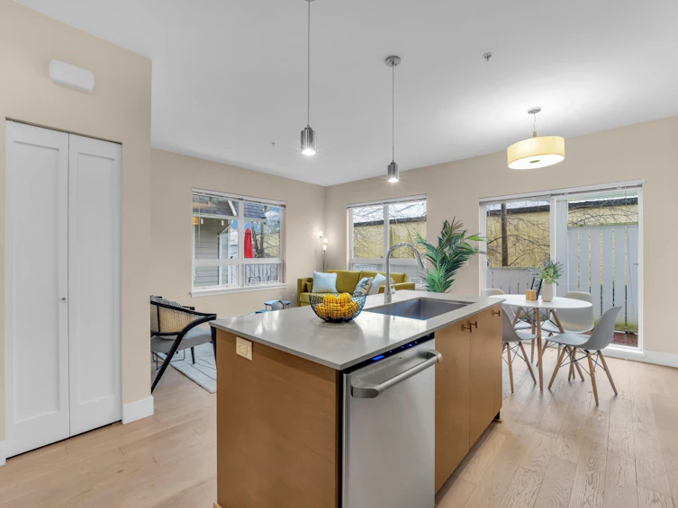 1-258 Camata Street, New Westminster, BC, V3M 0H8 - 15