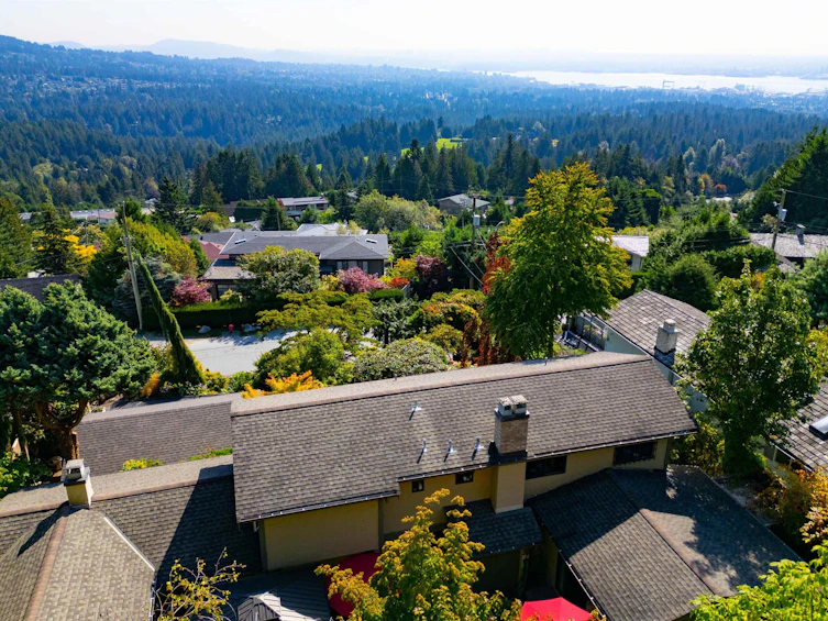 560 Craigmohr Drive, West Vancouver, BC, V7S 1W9 - 2