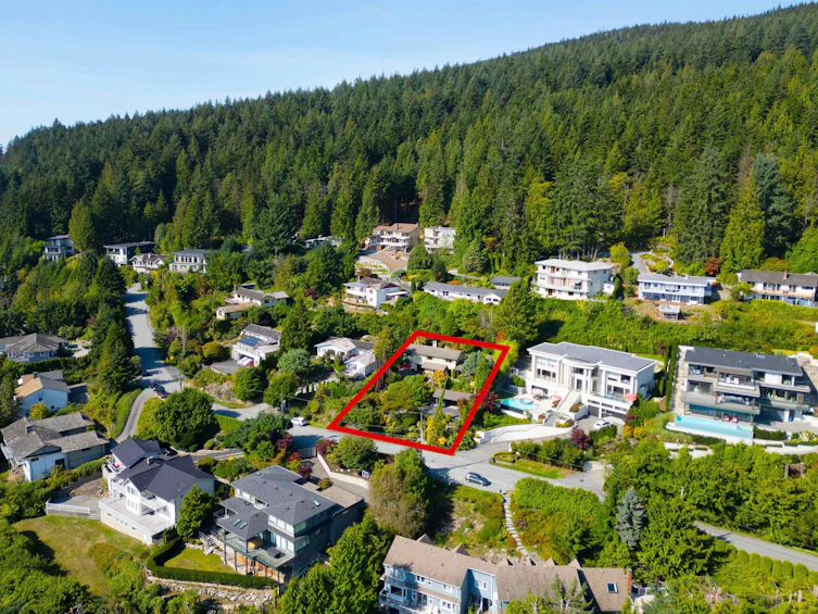 560 Craigmohr Drive, West Vancouver, BC, V7S 1W9 - 34