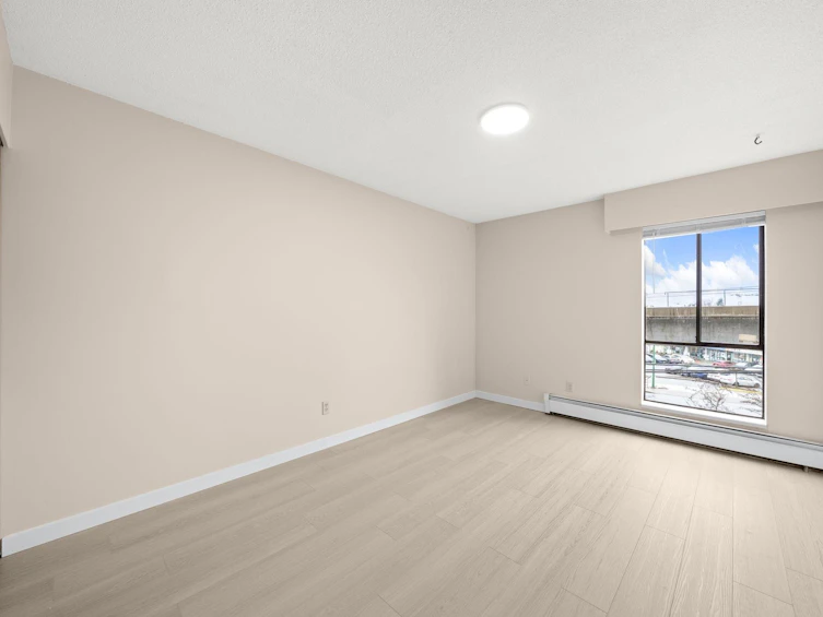 301-601 North Road, Coquitlam, BC, V3J 1P1 - 9