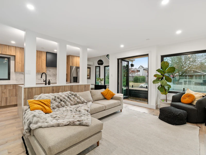3232 W 5th Avenue, Vancouver BC V6K 1V4