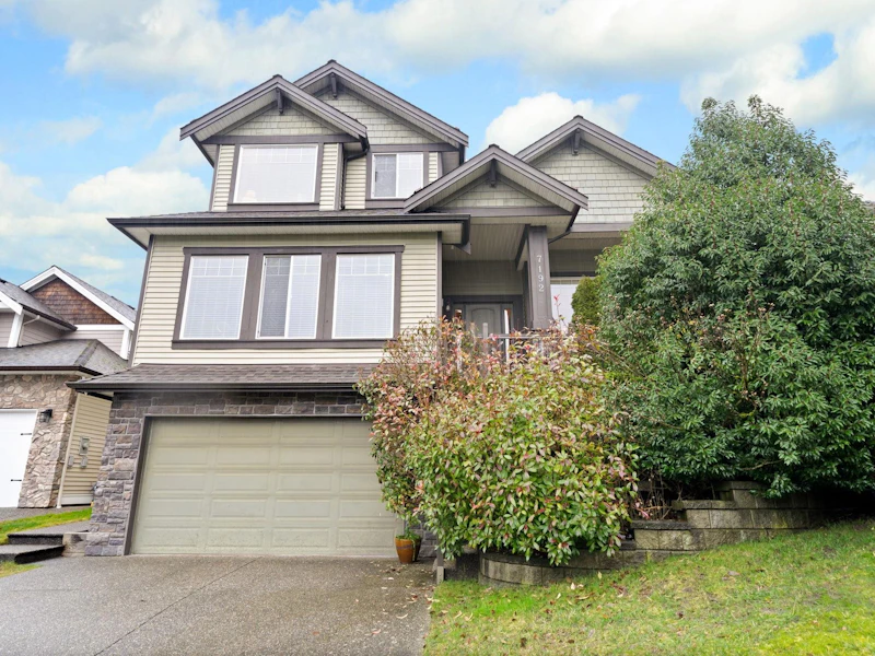 7192 177a Street, Surrey BC V3S 7V3