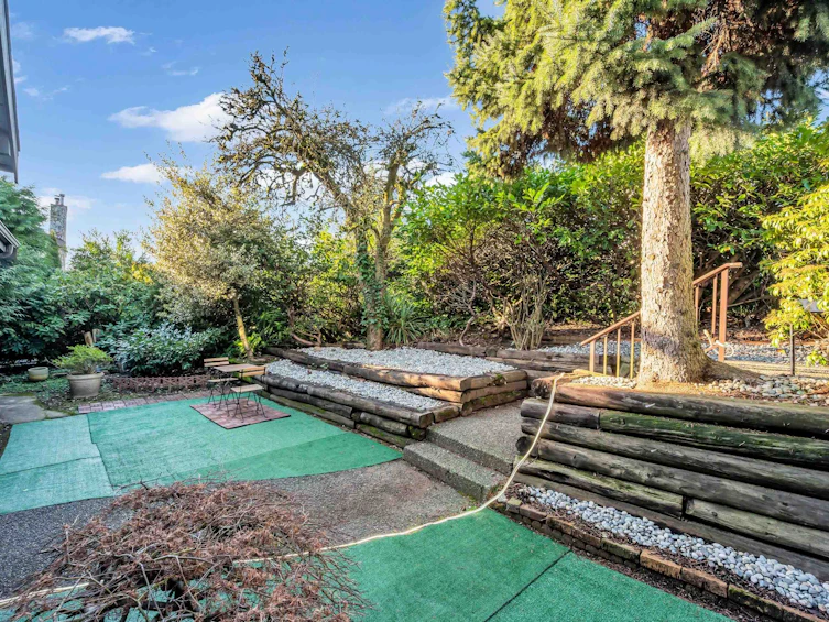 1620 Nanaimo Street, New Westminster, BC, V3M 2G6 - 2
