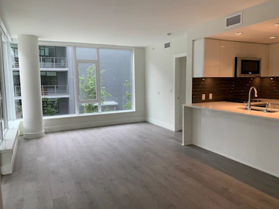 302-8533 River District Crossing - 4
