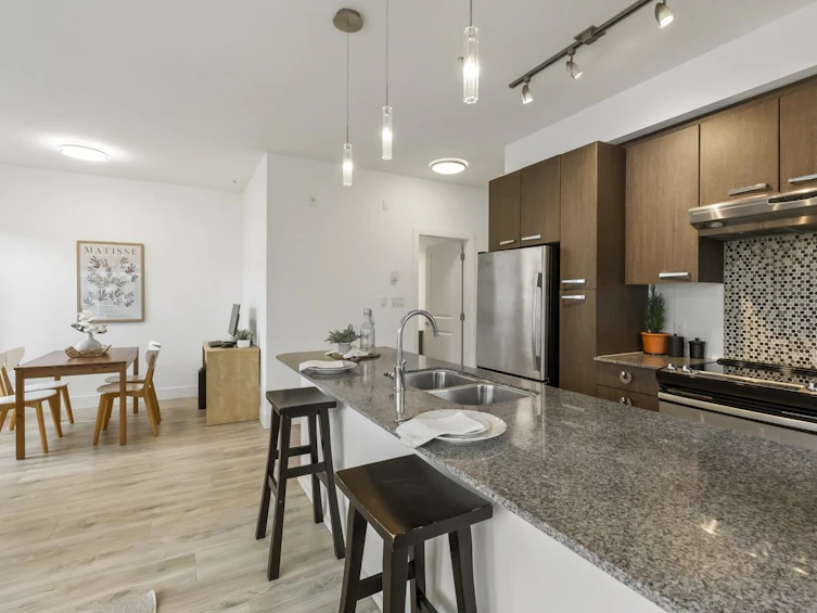 221-15956 86a Avenue, Surrey, BC, V4N 6N8 - 8