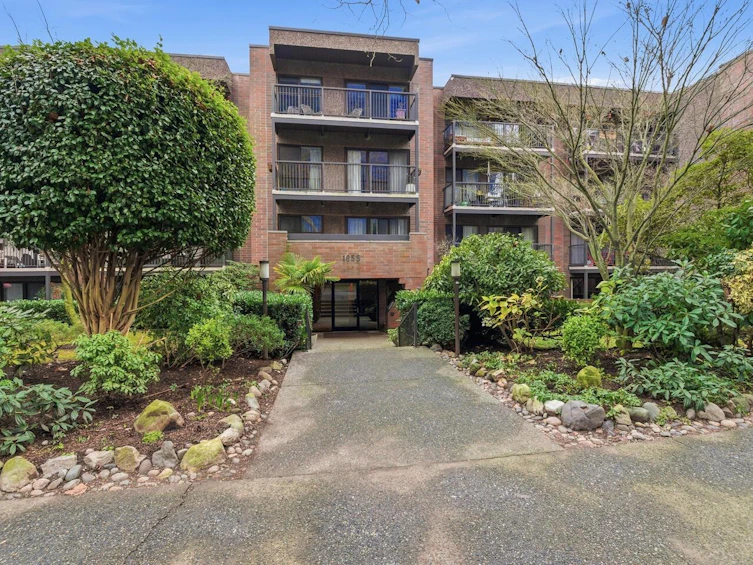 102-1655 Nelson Street, Vancouver, BC, V6G 1M4