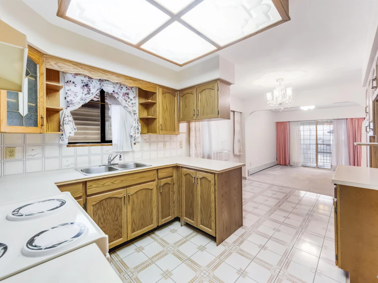 2721 Grant Street, Vancouver, BC, V5K 3H1 - 8