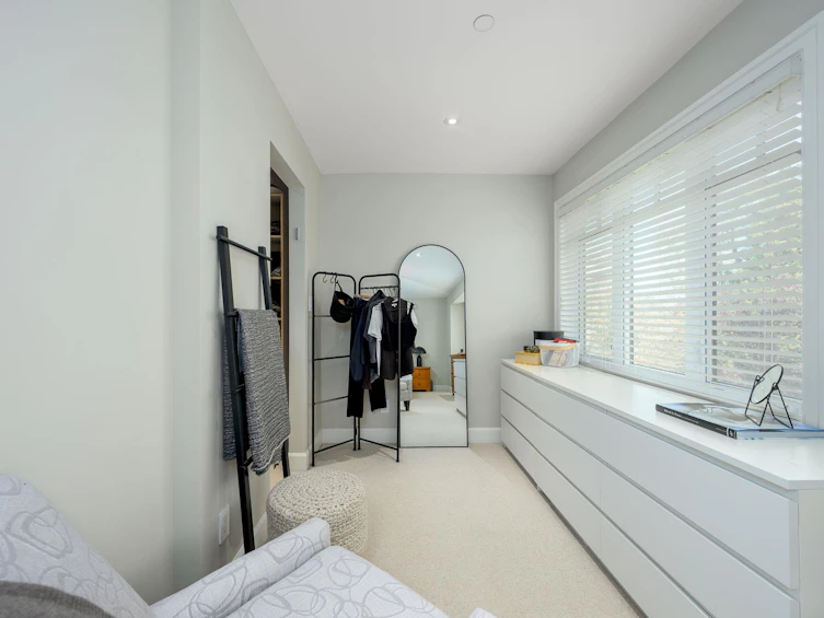 4241 Balkan Street, Vancouver, BC, V5V 3Z4 - 18