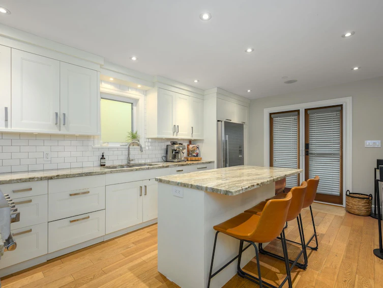 4241 Balkan Street, Vancouver, BC, V5V 3Z4 - 4