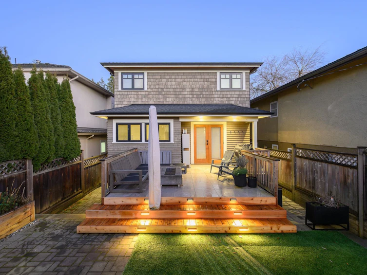 4241 Balkan Street, Vancouver, BC, V5V 3Z4 - 28