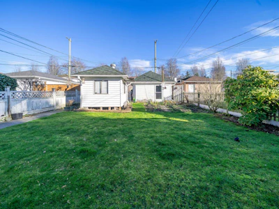 5324 Rhodes Street - 4