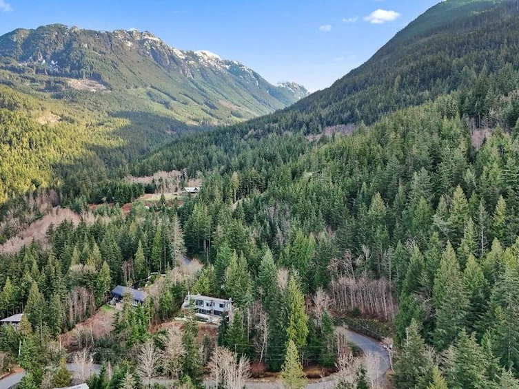 1140 Copper Drive, Squamish, BC, V1J 1J0 - 5