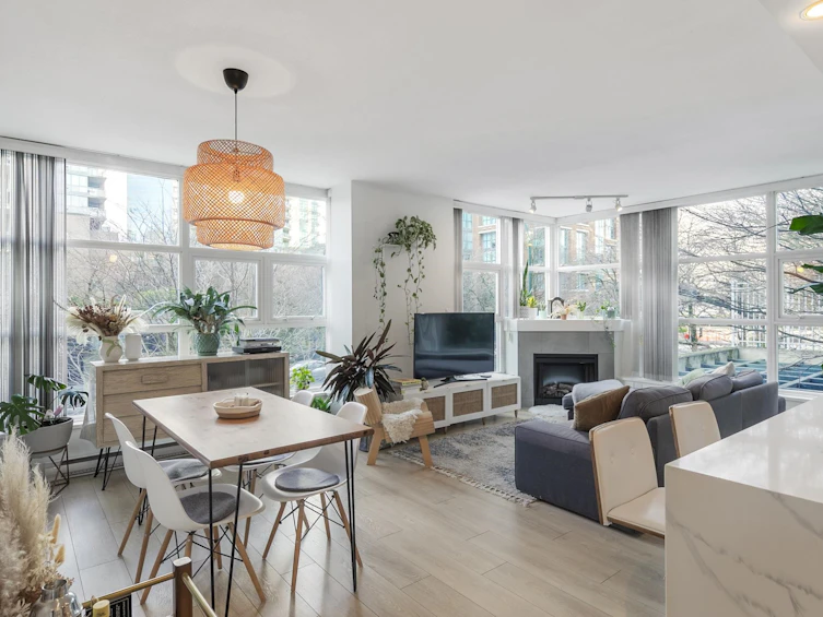 205-189 National Avenue, Vancouver, BC, V6A 4L8