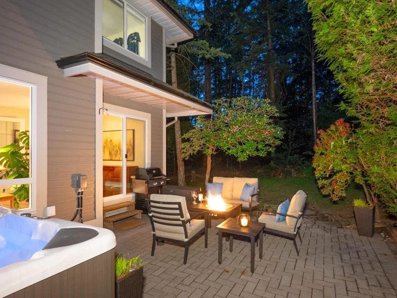 1 - 181 Ravine Drive, Port Moody BC V3H 4T3