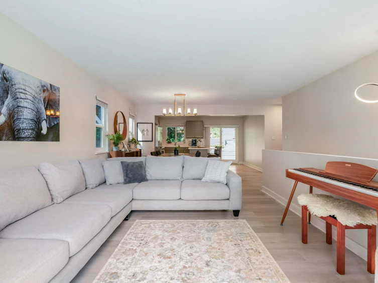 625 Seymour Court, North Vancouver, BC, V7J 3S7 - 6