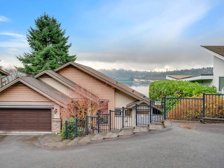 920 Barber Street, Port Moody, BC, V3H 3V4 - 24