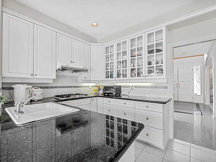 7362 Waverley Avenue, Burnaby, BC, V5J 4A6 - 4