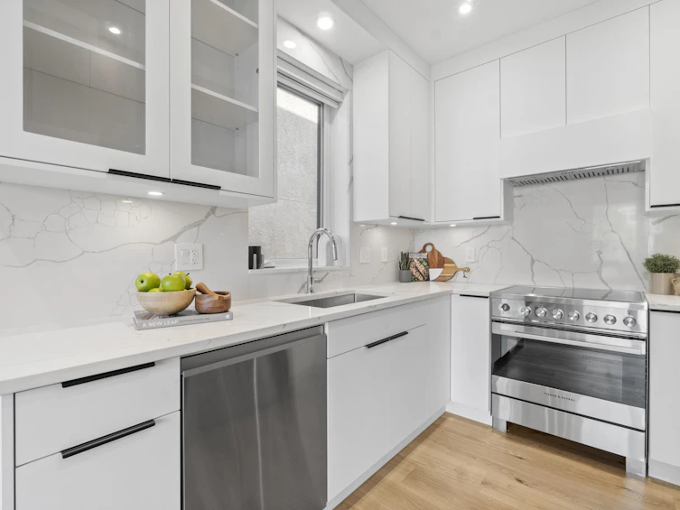 40 E 46th Avenue, Vancouver, BC, V5W 1Z1 - 12