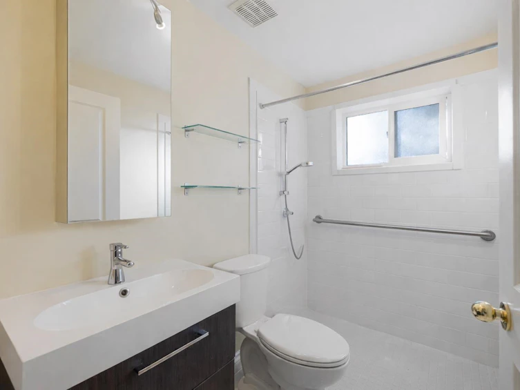 538 W 25th Street, North Vancouver, BC, V7N 2G3 - 20