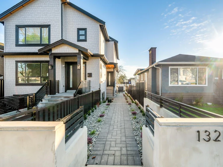 1328 E 64th Avenue, Vancouver, BC, V5X 2P1 - 30