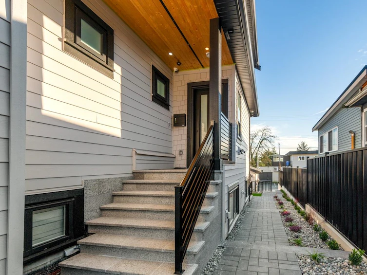 1328 E 64th Avenue, Vancouver, BC, V5X 2P1 - 27