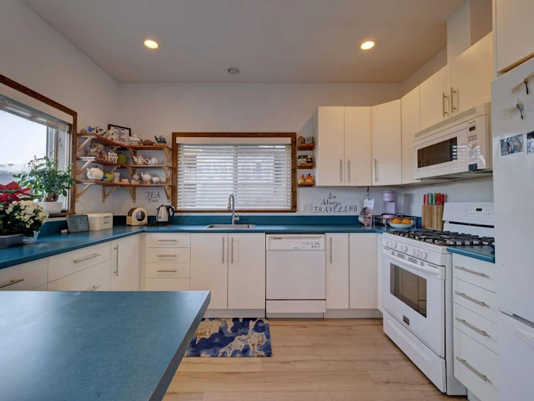 5280 Cecil Hill Road, Pender Harbour Egmont, BC, V0N 2H1 - 10