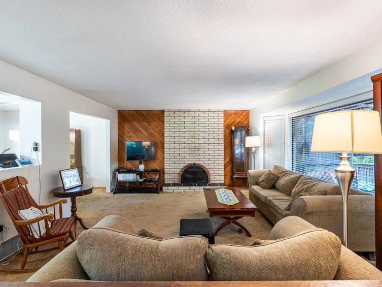 13575 Crestview Drive, Surrey, BC, V3R 6V6 - 9
