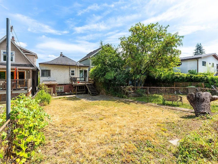 4225 John Street, Vancouver, BC, V5V 3W8 - 28