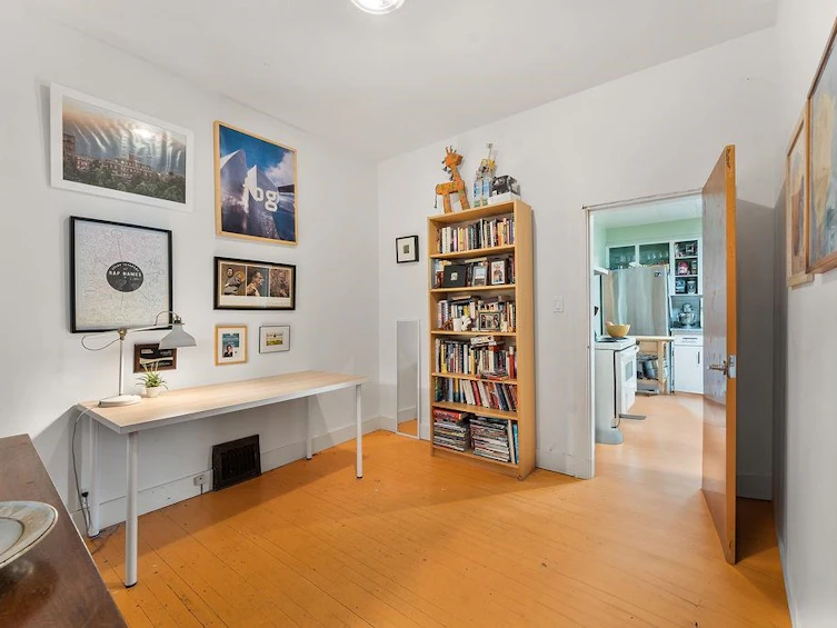 4225 John Street, Vancouver, BC, V5V 3W8 - 16