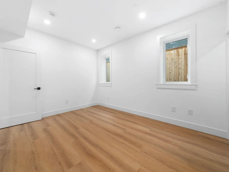 2530 Mcgill Street, Vancouver, BC, V5K 1H1 - 31