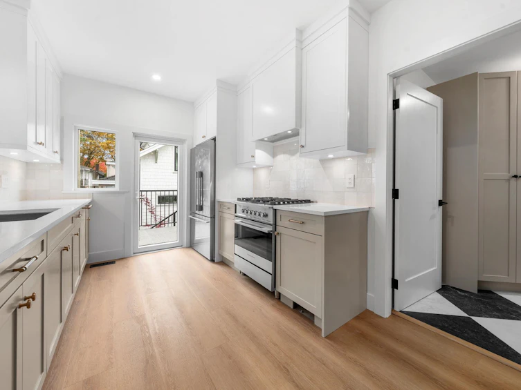 2530 Mcgill Street, Vancouver, BC, V5K 1H1 - 7