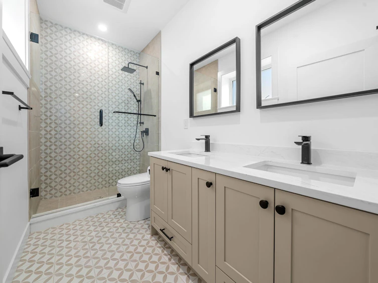 2530 Mcgill Street, Vancouver, BC, V5K 1H1 - 15
