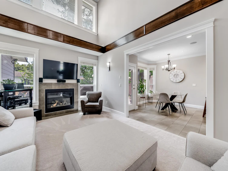 15688 92 Avenue, Surrey, BC, V4N 2X1 - 15