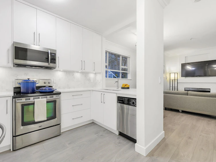 101-1333 W 7th Avenue, Vancouver, BC, V6H 1B8 - 2