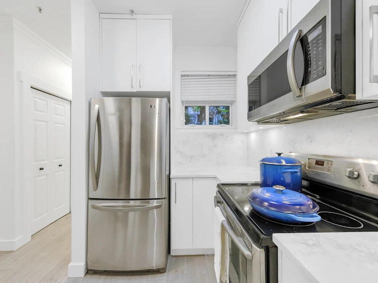101-1333 W 7th Avenue, Vancouver, BC, V6H 1B8 - 4