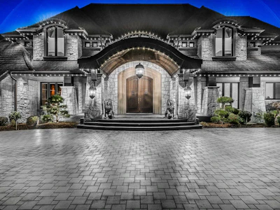 13283 56 Avenue - 3