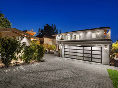 2449 Kings Avenue - 2