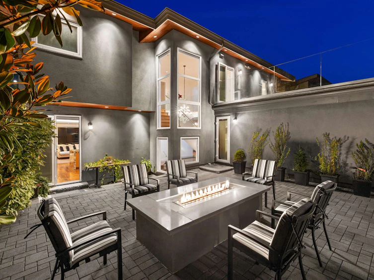 2449 Kings Avenue, West Vancouver, BC, V7V 2C5 - 5