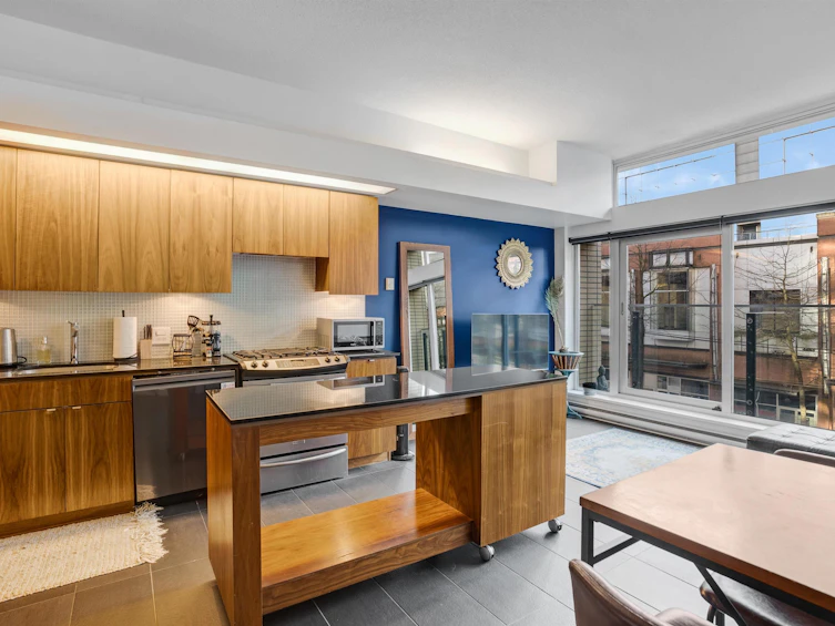 309-33 W Pender Street, Vancouver, BC, V6B 0E5