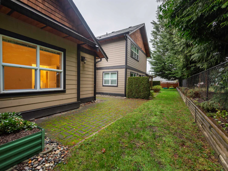 110-518 Shaw Road, Gibsons, BC, V0N 1V8 - 14