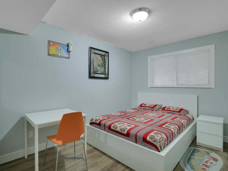 7846 119a Street, Delta, BC, V4C 6N6 - 8