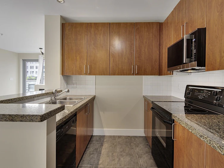 202-2630 Arbutus Street, Vancouver, BC, V6J 5L8 - 7