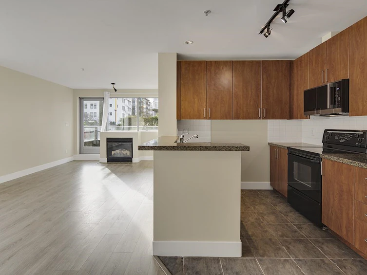 202-2630 Arbutus Street, Vancouver, BC, V6J 5L8 - 5