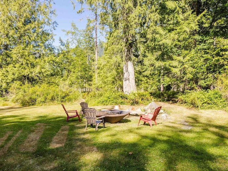6002-- 6008 Dubois Road, Pender Harbour Egmont, BC, V0N 2H1 - 36
