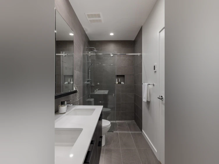 PH2-2181 Madison Avenue, Burnaby, BC, V5C 0N4 - 15