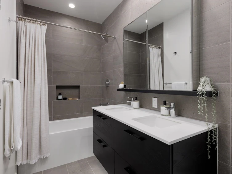 PH2-2181 Madison Avenue, Burnaby, BC, V5C 0N4 - 14